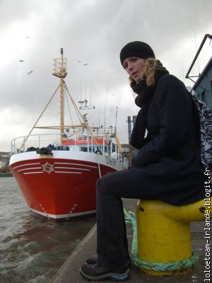 Camille sur une bite d'amarage